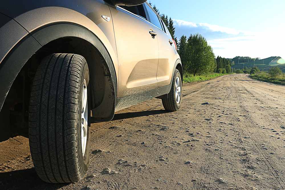 Testování letních pneumatik pro SUV nižší střední třídy 2017