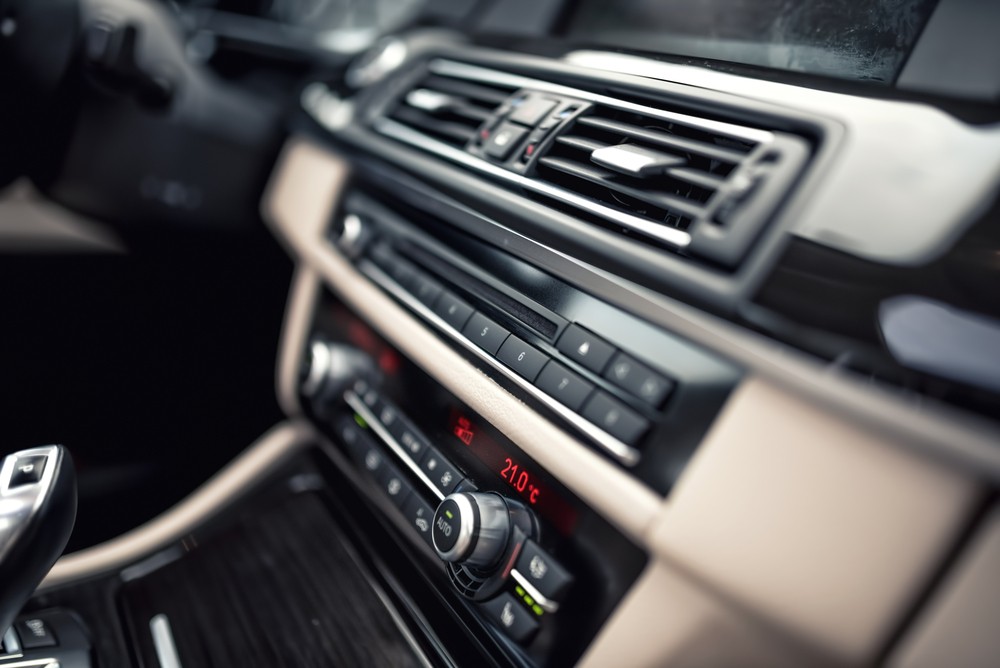 Průduchy klimatizace v autě