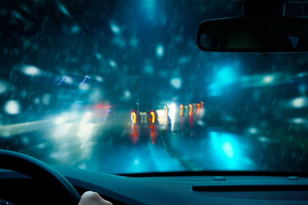 Řízení auta v dešti a mrazu