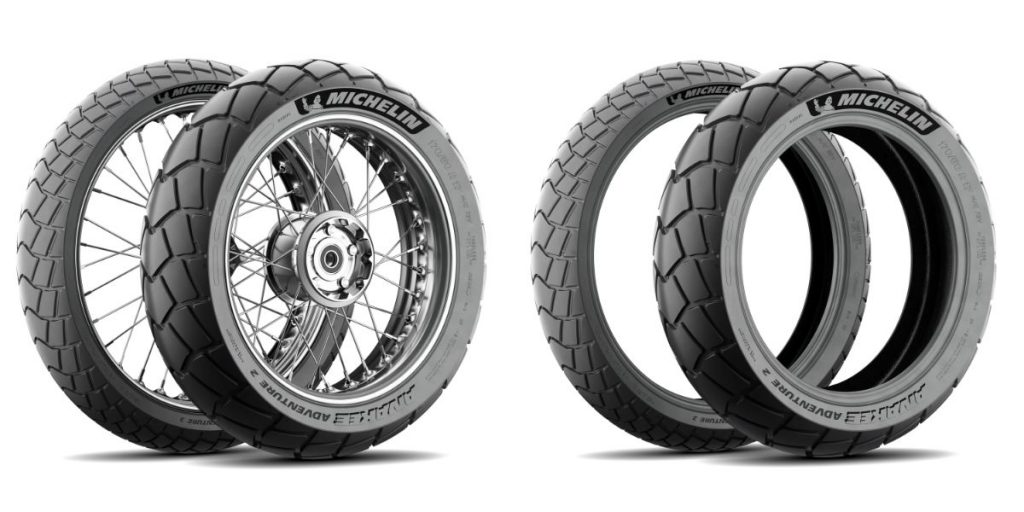 Boční pohled na přední a zadní dezény Michelin Anakee Adventure 2 s ráfkem a bez ráfku